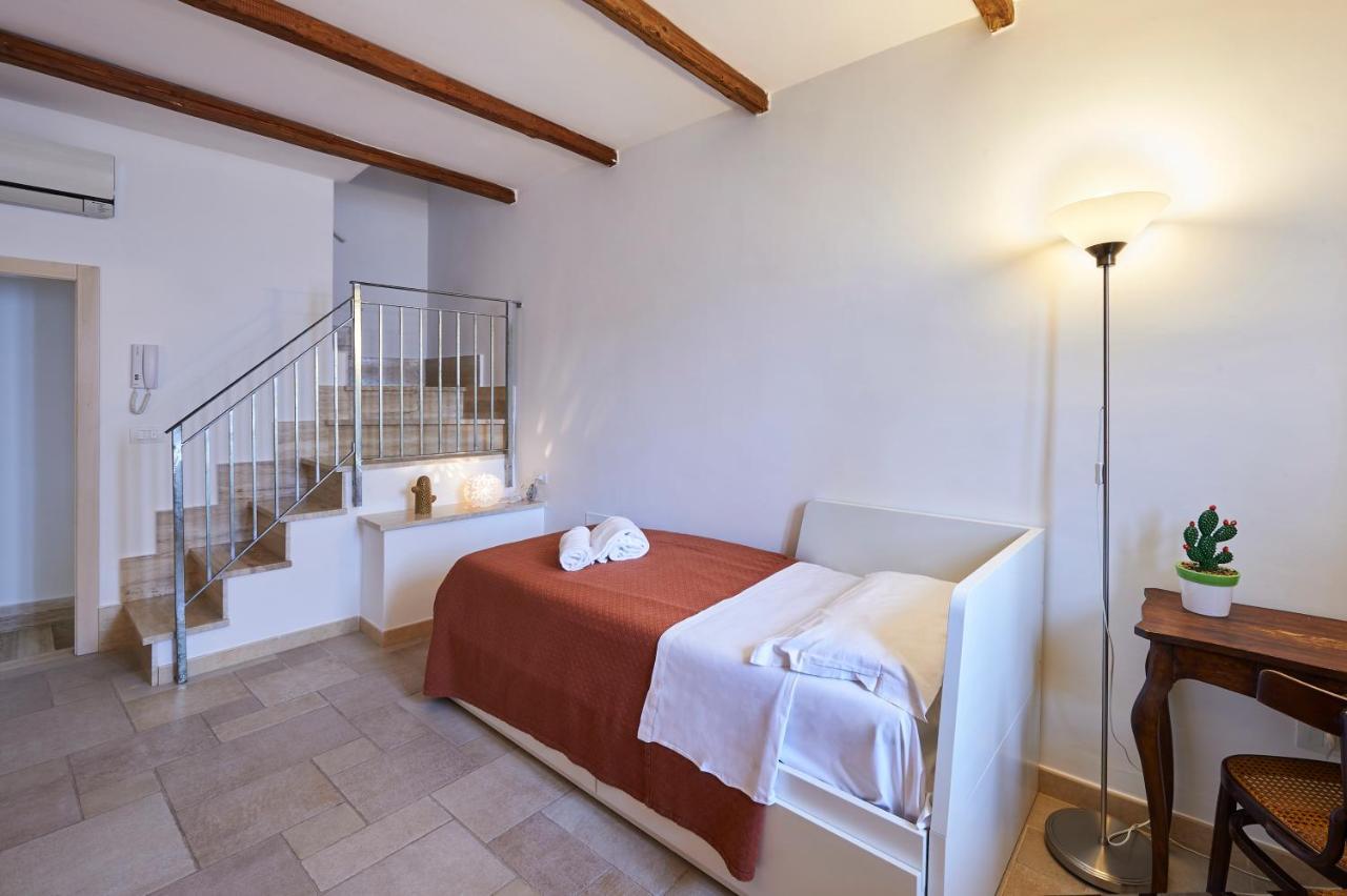 LE CASE DI GIO'- Vico Corte Polignano a Mare Exterior foto